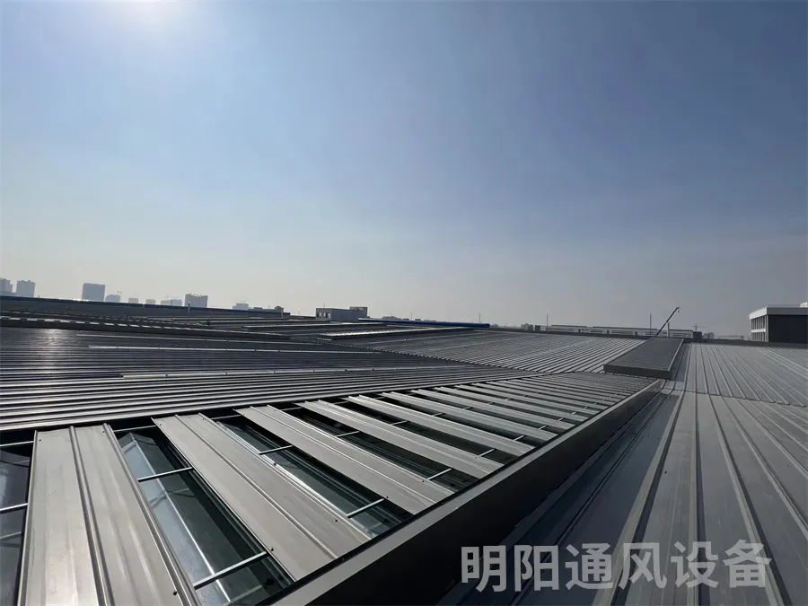 薄型通风天窗